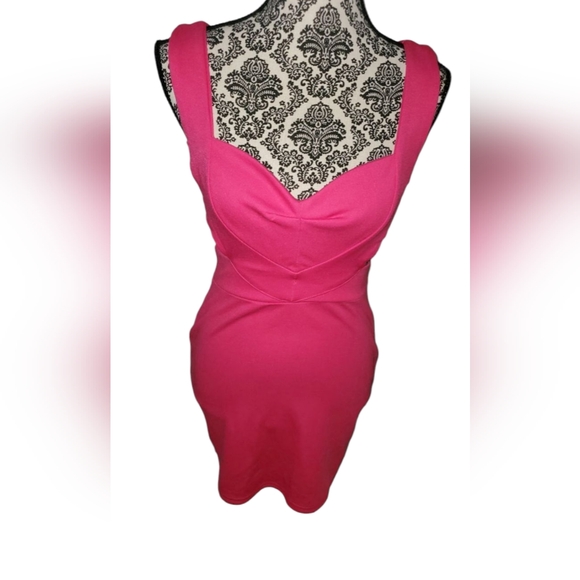 NWOT Sugar & Spice Hot Pink Cut Out Bodycon Dress Sweetheart Neckline - Large - Picture 2 of 9